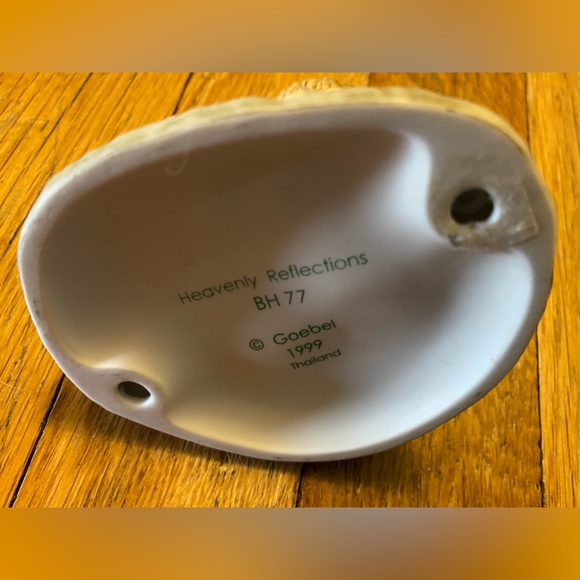 Berta Hummel statue brand new in box. Boy with lamb. So beautiful for a gift ! - Picture 4 of 7